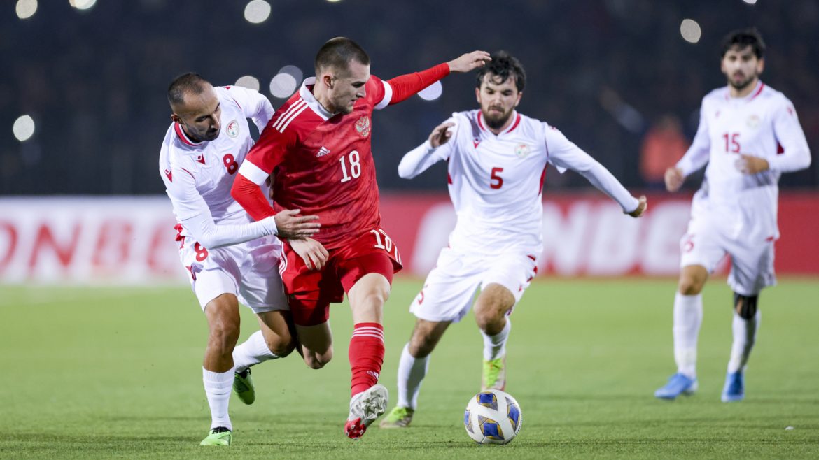 Россия сыграла вничью с Таджикистаном в товарищеском матче