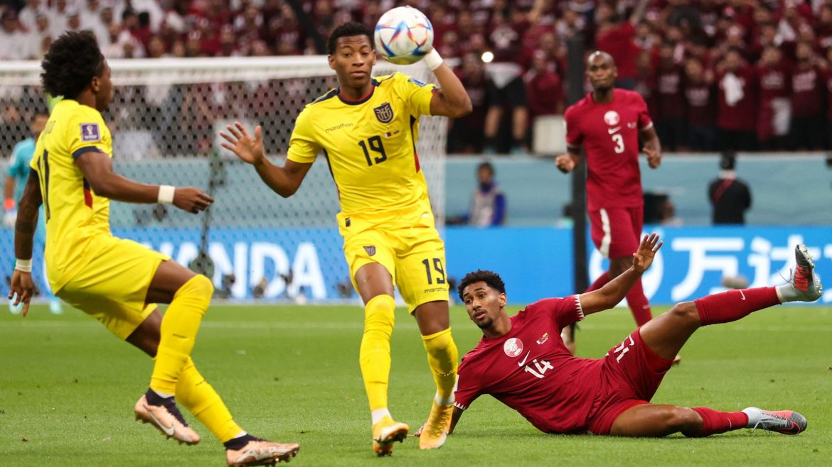 Эквадор уверенно обыграл Катар в матче-открытии ЧМ-2022