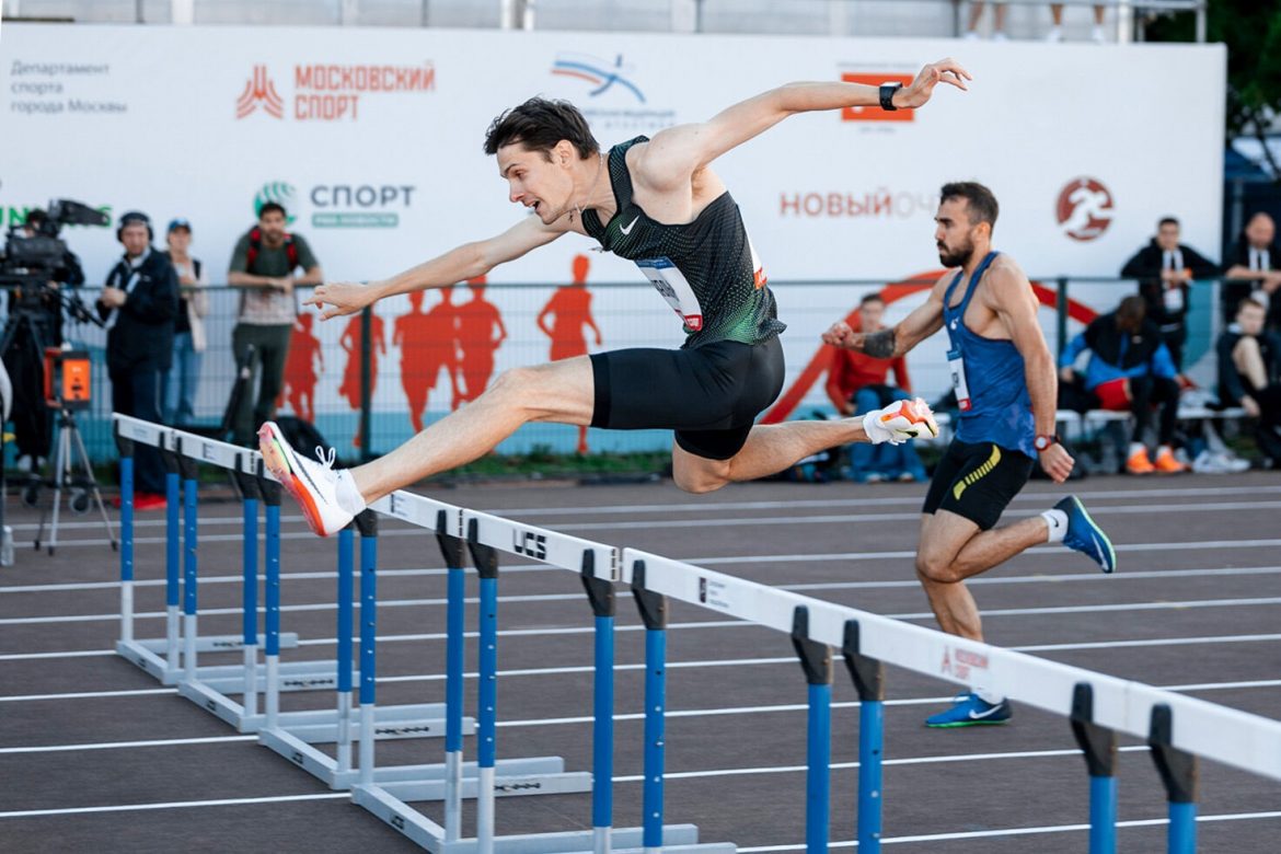 Неделя легкой атлетики в самом сердце столицы: в Москве пройдут соревнования по прыжкам у Большого театра