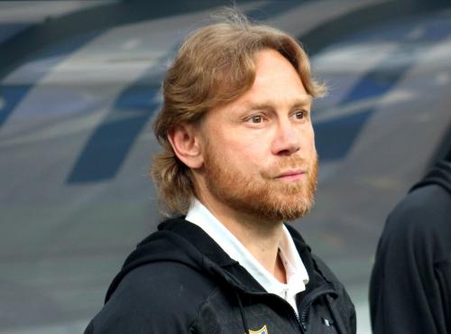 Валерий Карпин